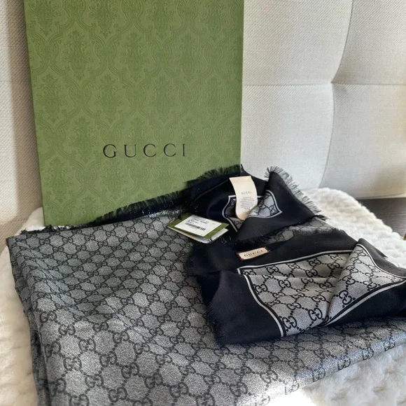 Gucci Scarf, Black and Gray with Iconic GG logo, NWT - Picture 3 of 12